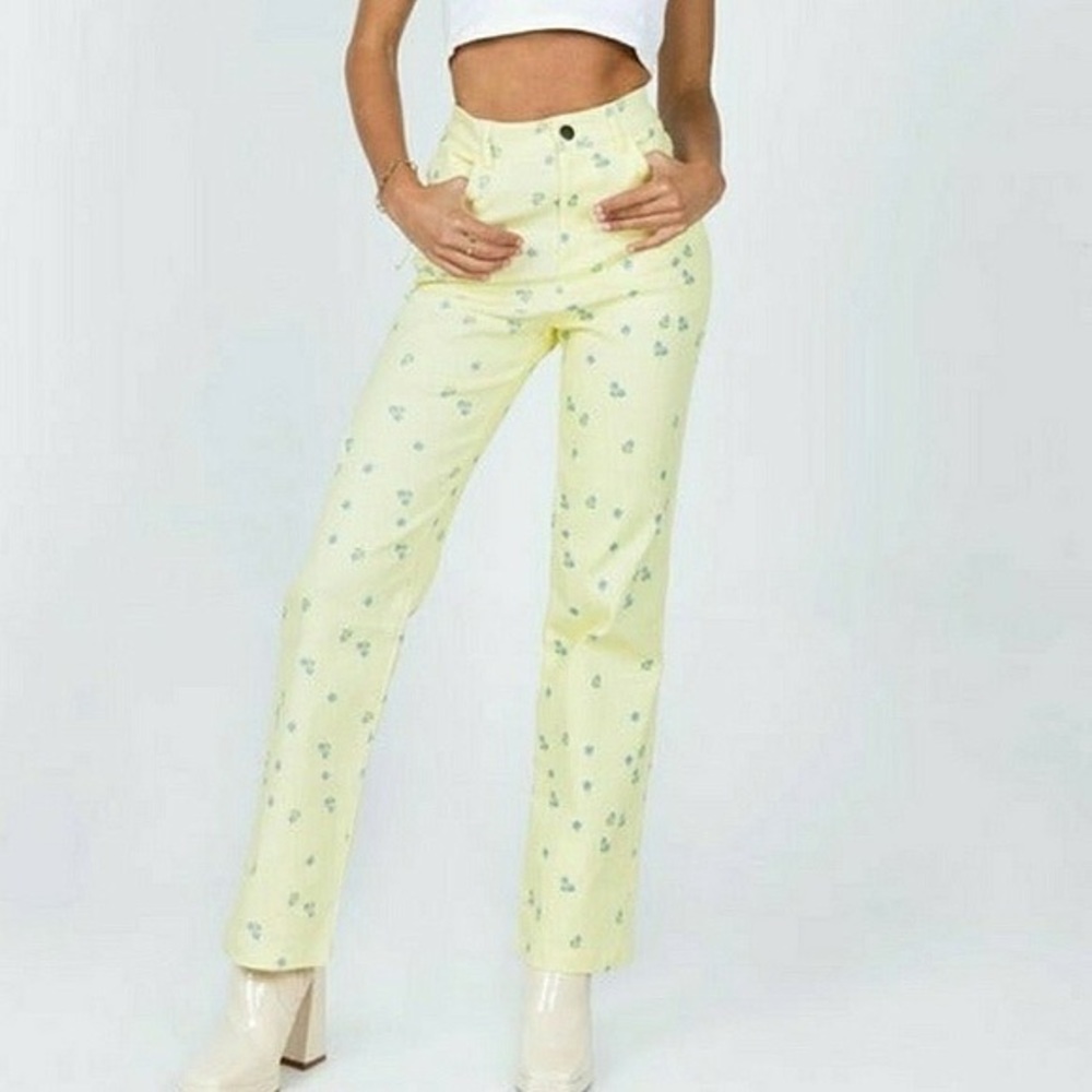 Yellow with flowers bell bottom/wide leg size 6 princess polly jeans!